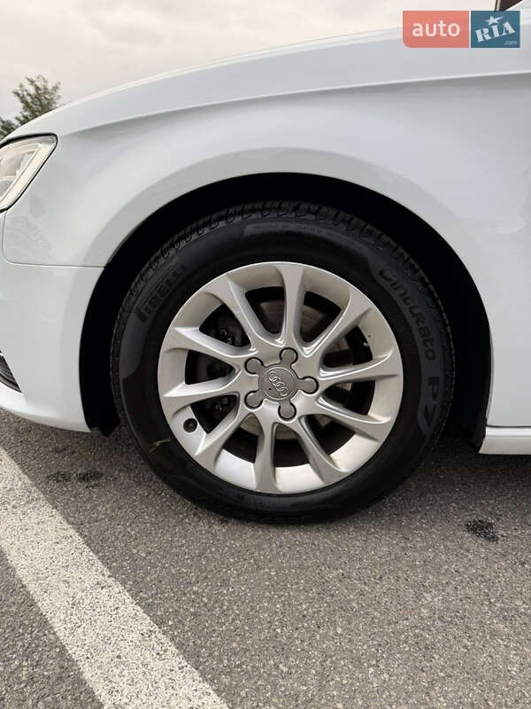 Хэтчбек Audi A3 Sportback 2016 в Киеве