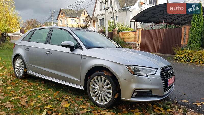 Хэтчбек Audi A3 Sportback 2017 в Киеве фото 5 Хэтчбек Audi A3 Sportback 2017 в Киеве