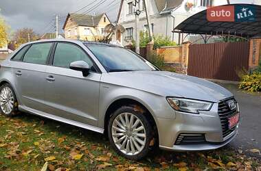 Хетчбек Audi A3 Sportback 2017 в  фото 5 Хетчбек Audi A3 Sportback 2017 в
