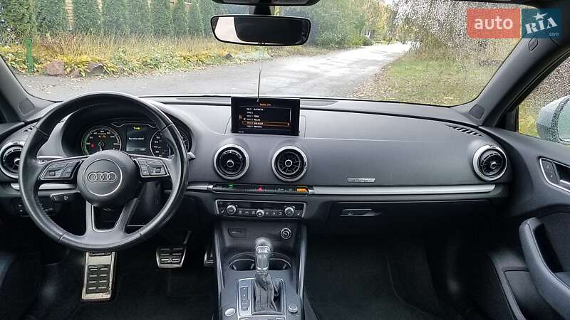 Хэтчбек Audi A3 Sportback 2017 в Киеве фото 24 Хэтчбек Audi A3 Sportback 2017 в Киеве