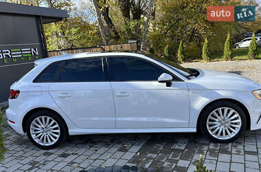 Хетчбек Audi A3 Sportback 2016 в  фото 8 Хетчбек Audi A3 Sportback 2016 в