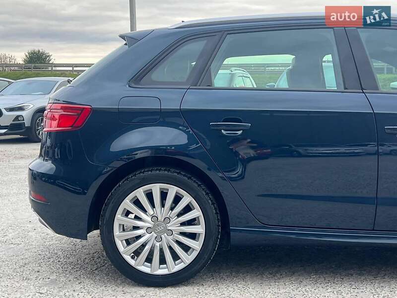 Хэтчбек Audi A3 Sportback 2017 в Львове фото 10 Хэтчбек Audi A3 Sportback 2017 в Львове