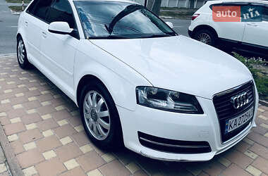 Хетчбек Audi A3 Sportback 2012 в Києві