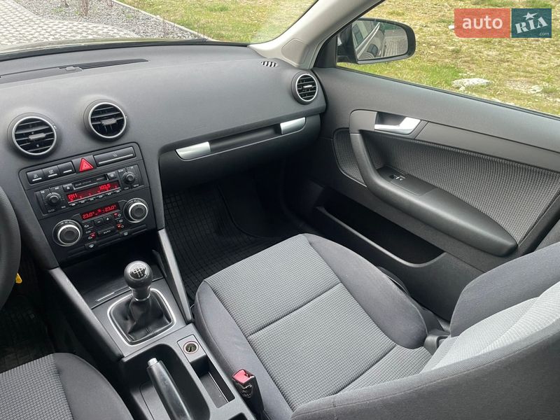 Хэтчбек Audi A3 Sportback 2006 в Городке