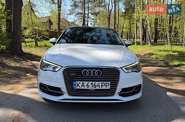 Хетчбек Audi A3 Sportback 2016 в Києві