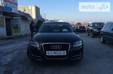 Хэтчбек Audi A3 2010 в 