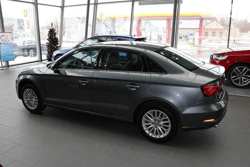 Седан Audi A3 2016 в Днепре