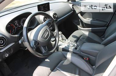 Седан Audi A3 2015 в Николаеве