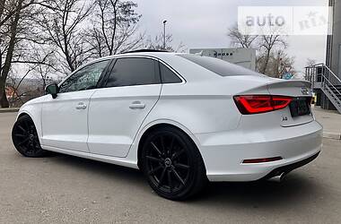 Седан Audi A3 2015 в Киеве