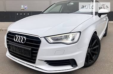 Седан Audi A3 2015 в Киеве