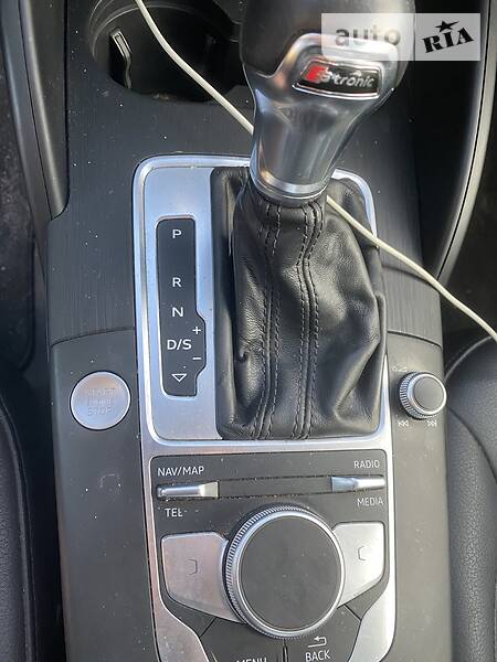 Седан Audi A3 2017 в Дніпрі