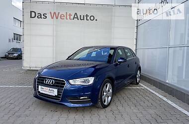 Хэтчбек Audi A3 2016 в 