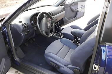 Купе Audi A3 2000 в 