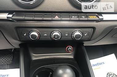 Седан Audi A3 2015 в 