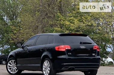 Хетчбек Audi A3 2011 в 