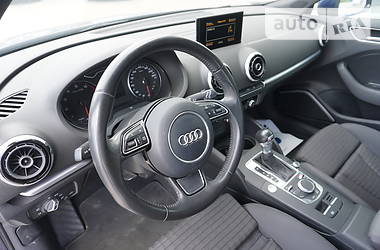 Хэтчбек Audi A3 2016 в 