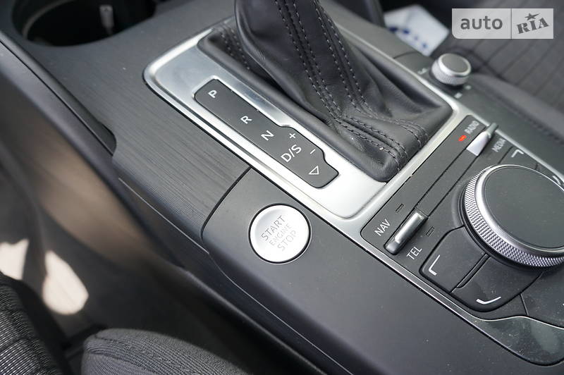 Хетчбек Audi A3 2016 в Чернівцях