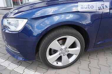 Хэтчбек Audi A3 2016 в 