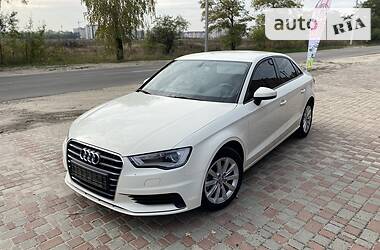 Седан Audi A3 2014 в Буче