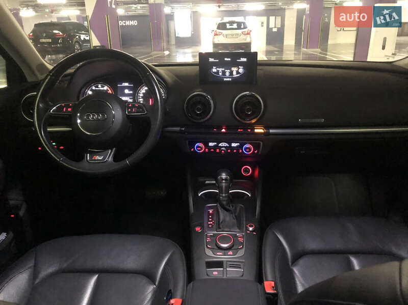 Седан Audi A3 2016 в Хмельницком