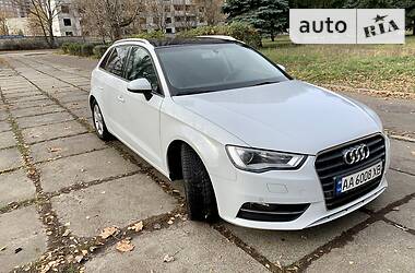 Хэтчбек Audi A3 2016 в Киеве