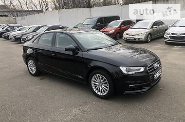 Седан Audi A3 2016 в Киеве