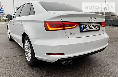 Седан Audi A3 2016 в Днепре