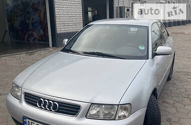 Хэтчбек Audi A3 2000 в Днепре