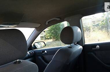 Хэтчбек Audi A3 2002 в 