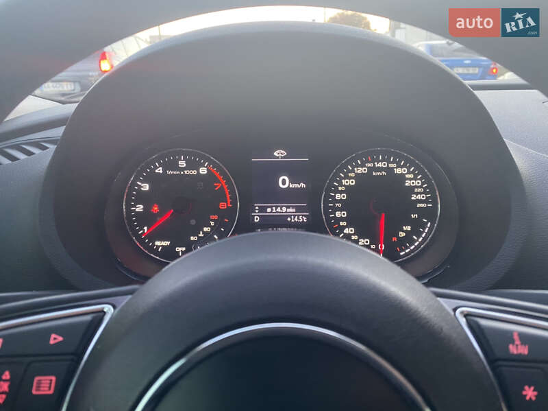 Седан Audi A3 2016 в Хмельницком