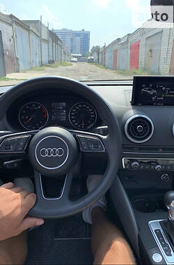 Седан Audi A3 2017 в 