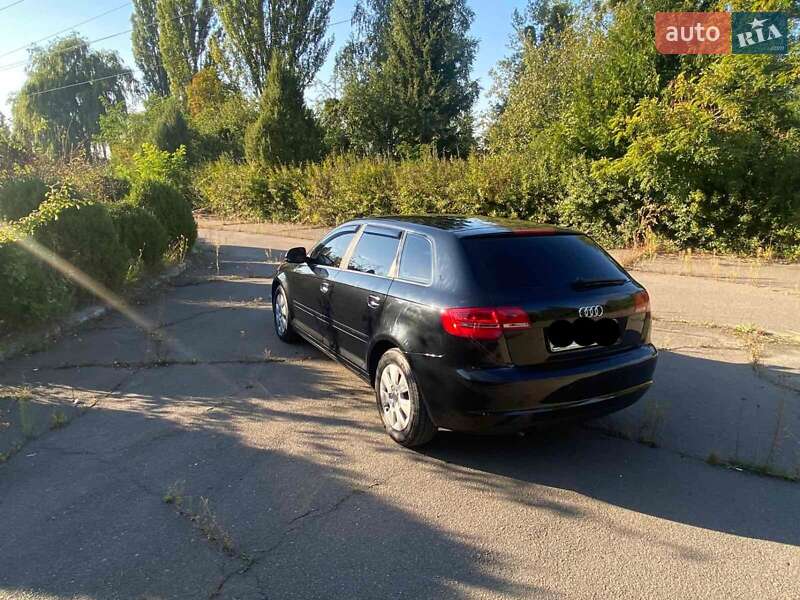 Хэтчбек Audi A3 2010 в Ладыжине