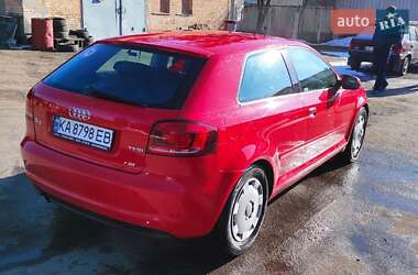 Хэтчбек Audi A3 2010 в 