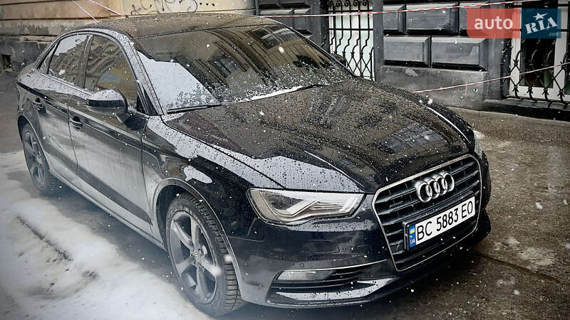 Седан Audi A3 2015 в Львове