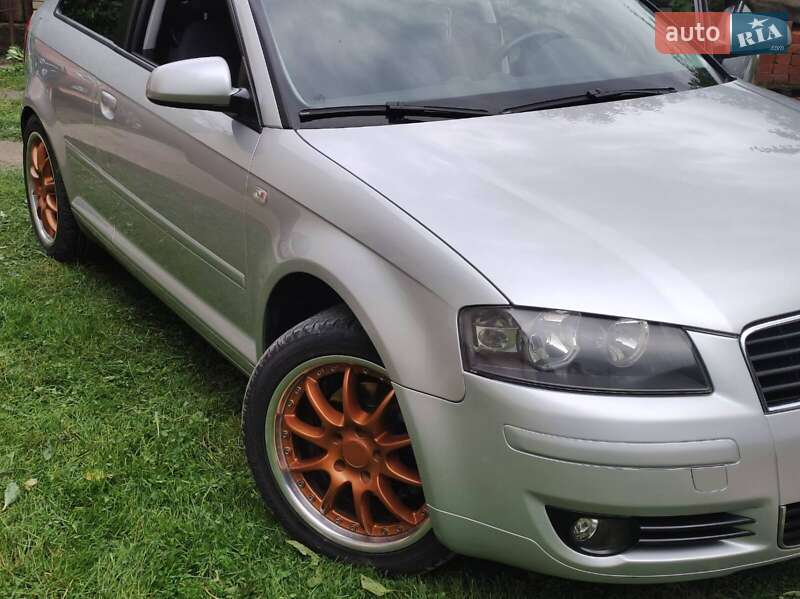 Хэтчбек Audi A3 2003 в Черновцах