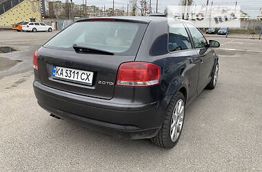Хэтчбек Audi A3 2005 в 