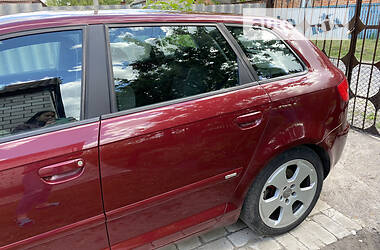 Хэтчбек Audi A3 2005 в 