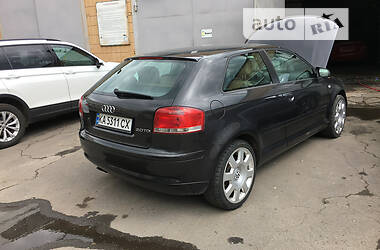 Хэтчбек Audi A3 2005 в 