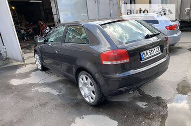 Хэтчбек Audi A3 2005 в 