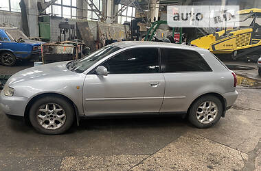 Хэтчбек Audi A3 1998 в 
