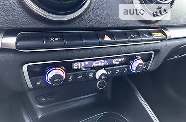 Седан Audi A3 2016 в 