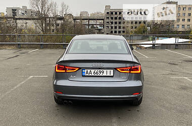 Седан Audi A3 2016 в Киеве