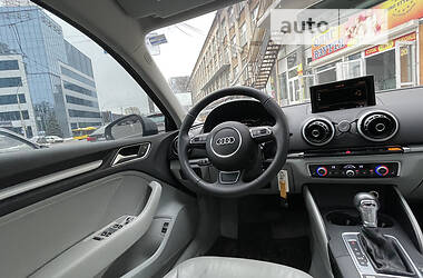 Седан Audi A3 2015 в Києві