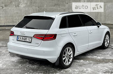 Хэтчбек Audi A3 2013 в 