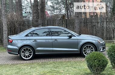 Седан Audi A3 2017 в Киеве