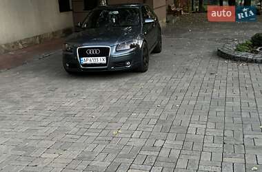 Хэтчбек Audi A3 2003 в 