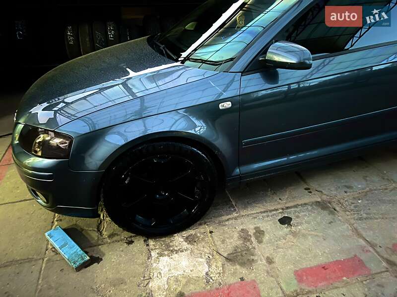 Хэтчбек Audi A3 2003 в Запорожье