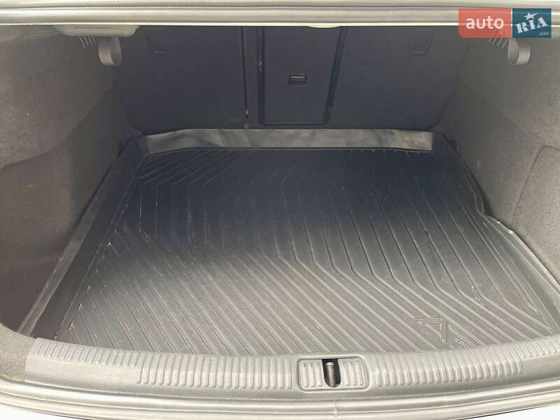 Седан Audi A3 2014 в Львове