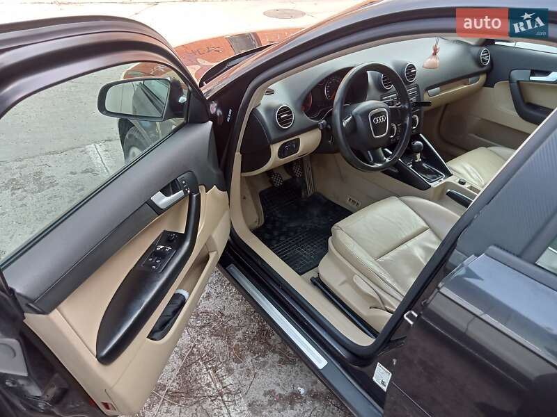 Хэтчбек Audi A3 2005 в Перечине
