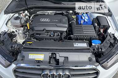 Кабріолет Audi A3 2015 в 